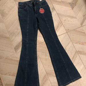 NWT 8Long, Express Bell flare , 33” inseam